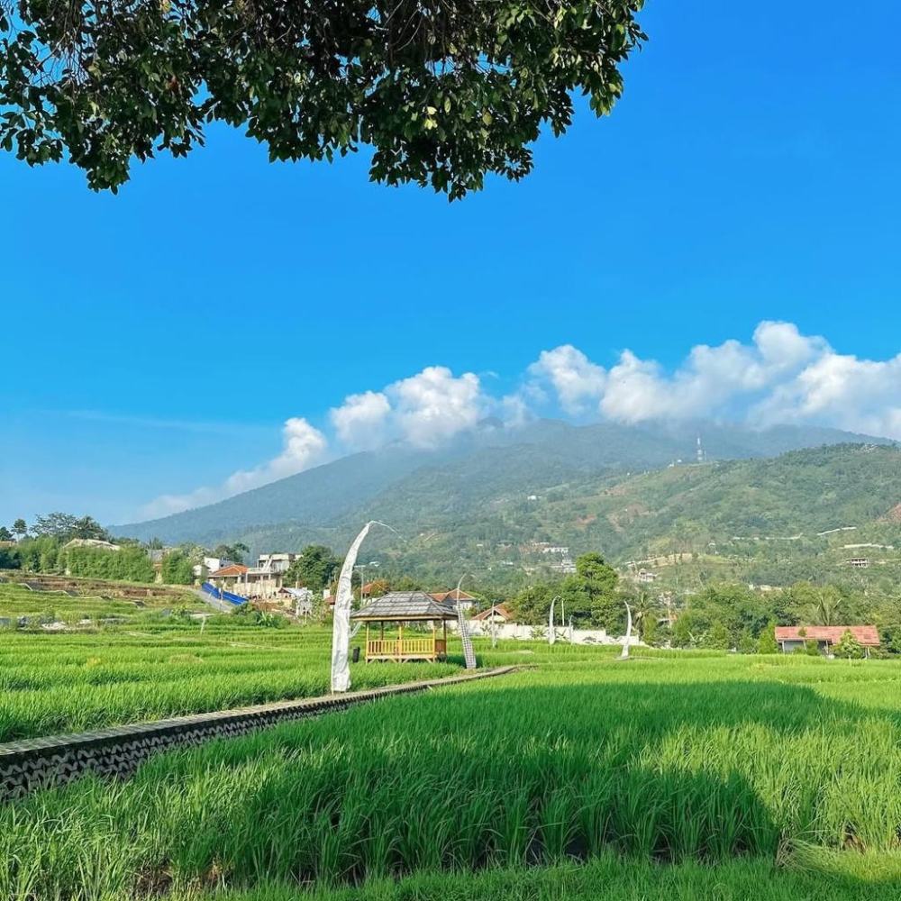 Lenirra Villa & Resto